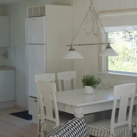 Three-bedroom Holiday In Dronningmolle 4 *